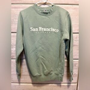 Women’s San Francisco, California Embroidered Green Crewneck Sweatshirt Size XS